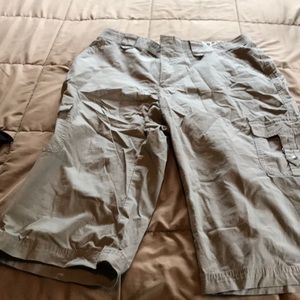 Women’s LEE capris